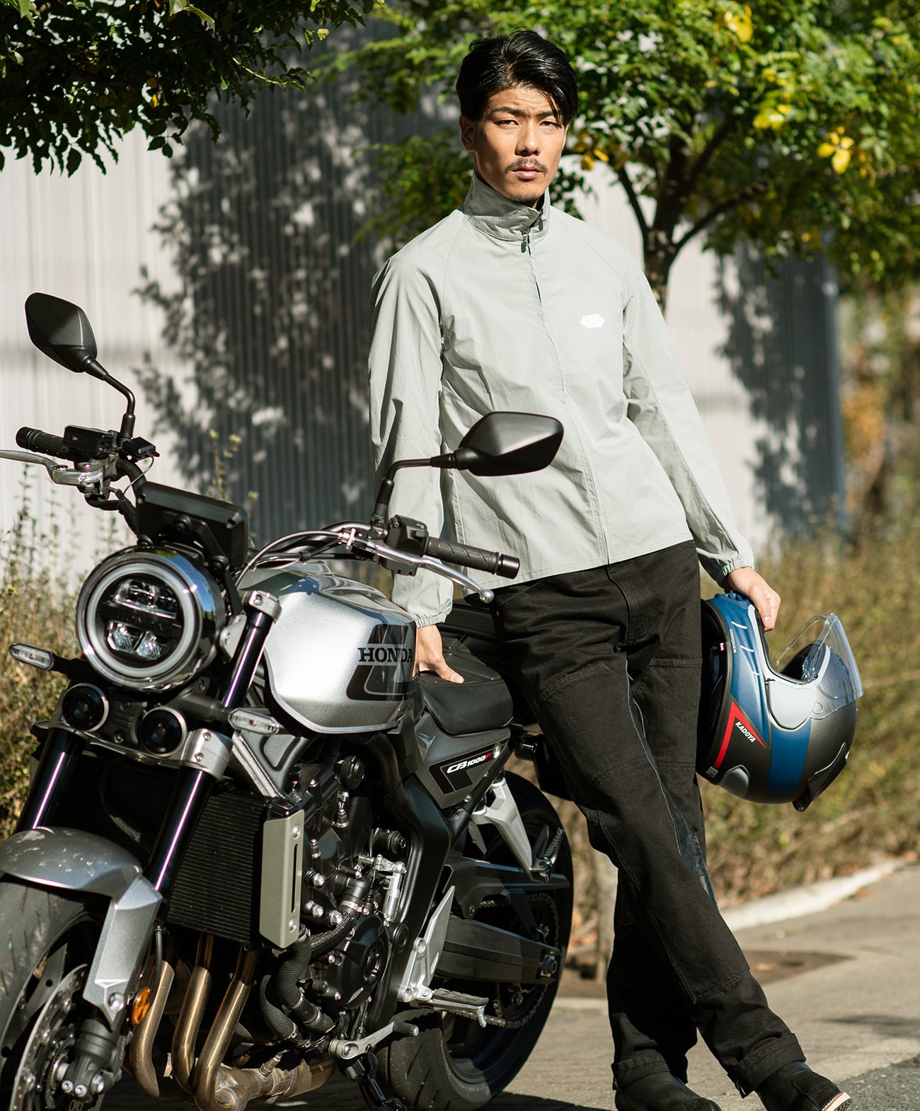 H185 B93 W72 サイズL 着用