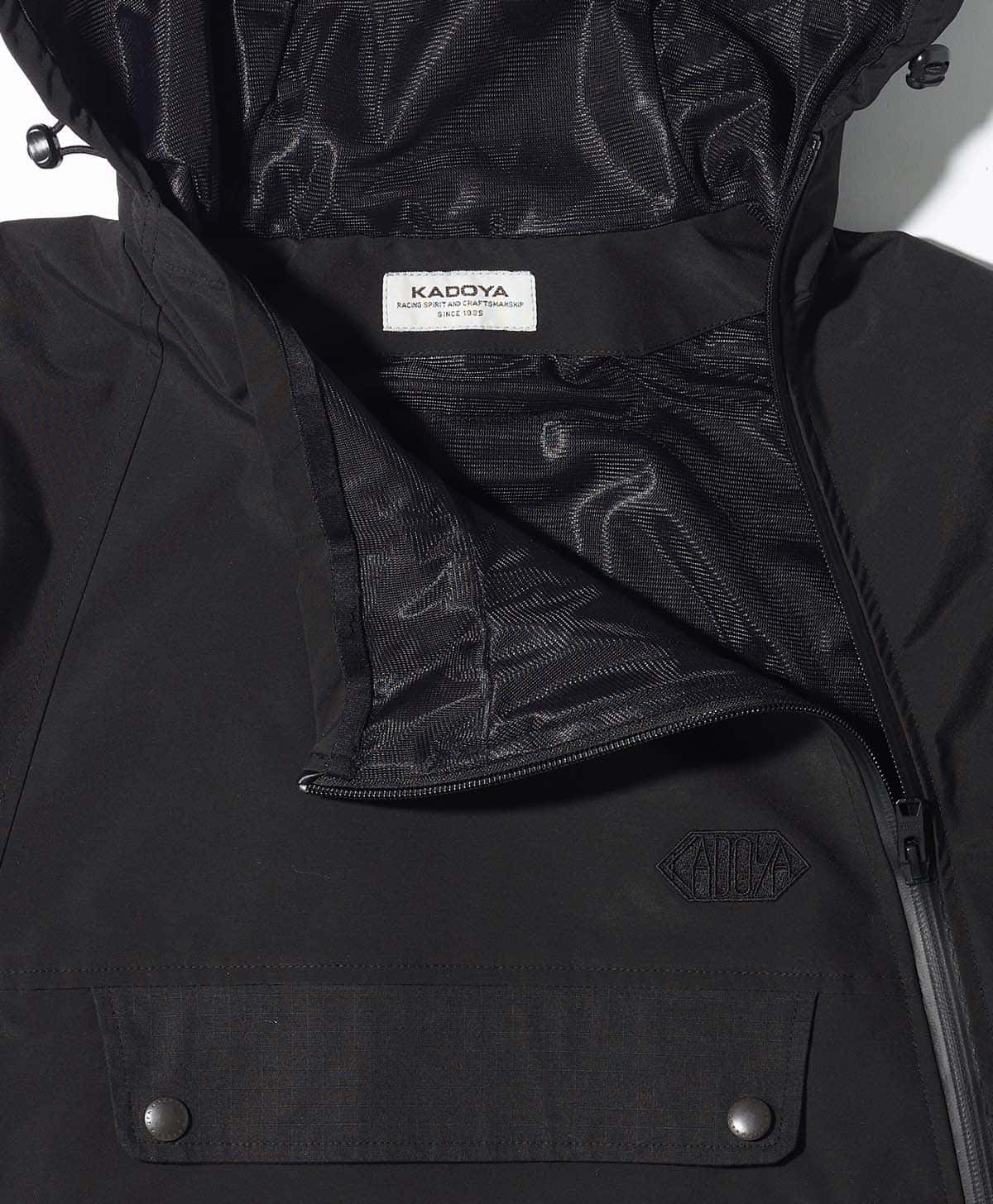 ROUND ZIP ANORAK / ブラック