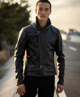 185cm 65kg サイズL Tシャツ着用