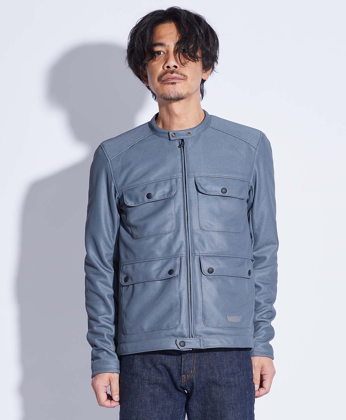 173cm 62kg サイズL Tシャツ着用