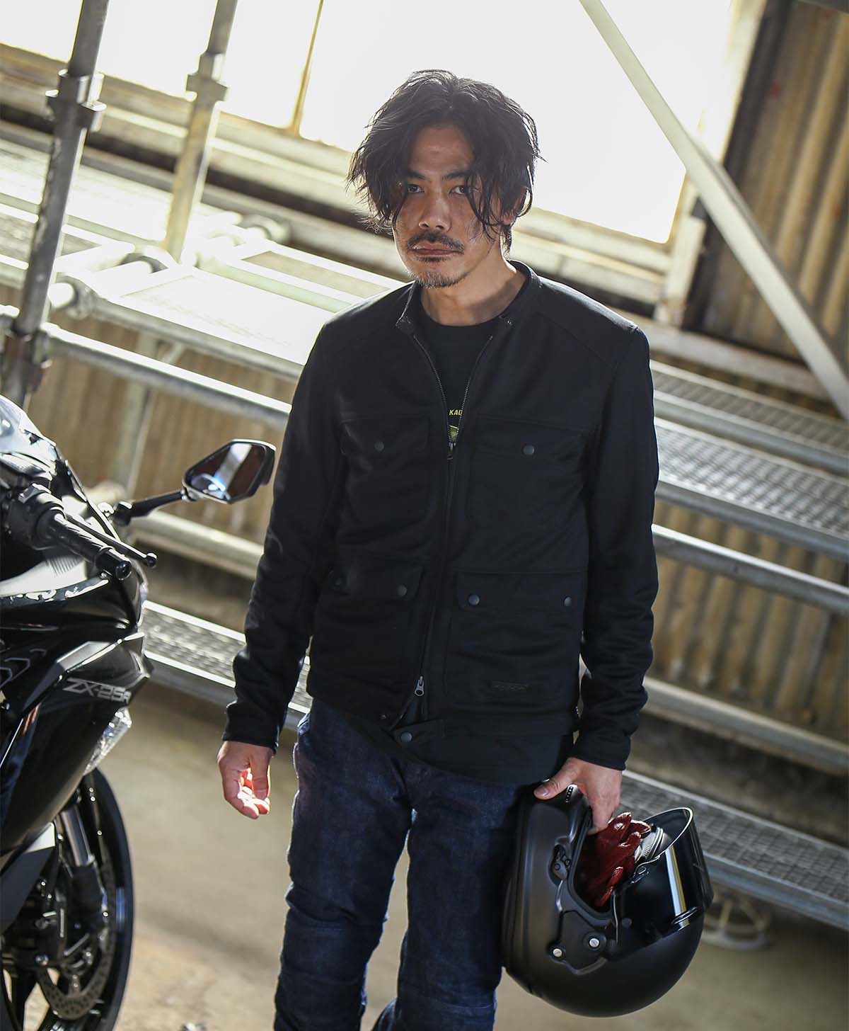 173cm 62kg サイズL Tシャツ着用