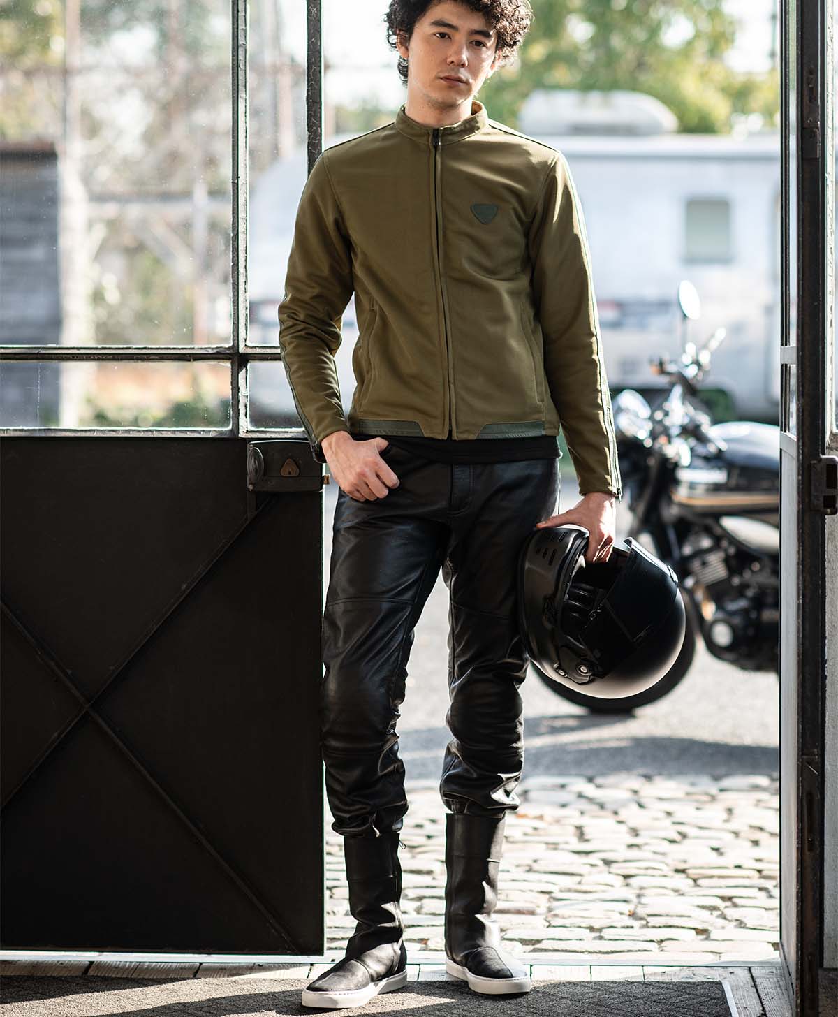 LIGHT LEATHER PANTS / BLACK