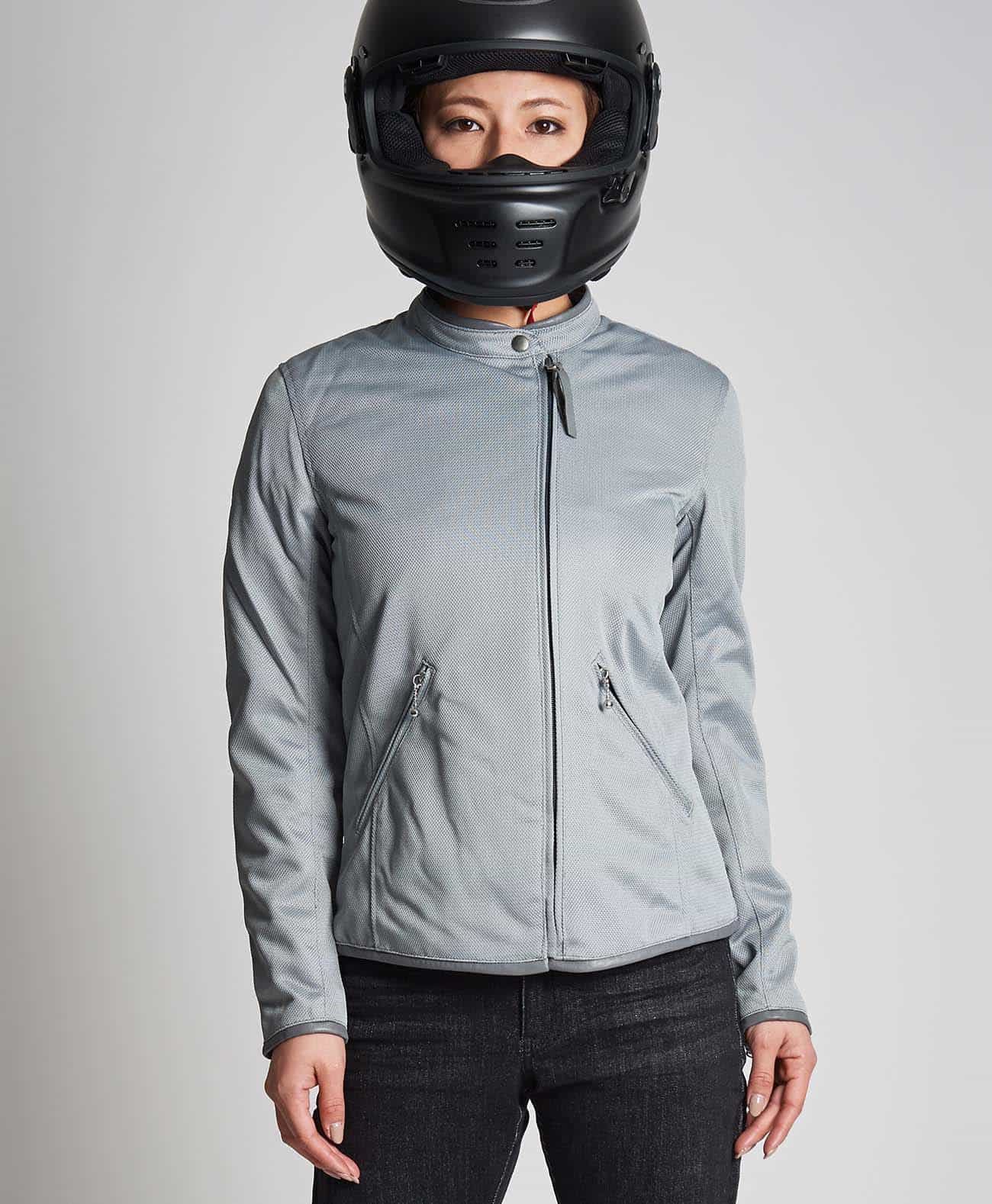 159cm 48kg サイズWM Tシャツ着用
