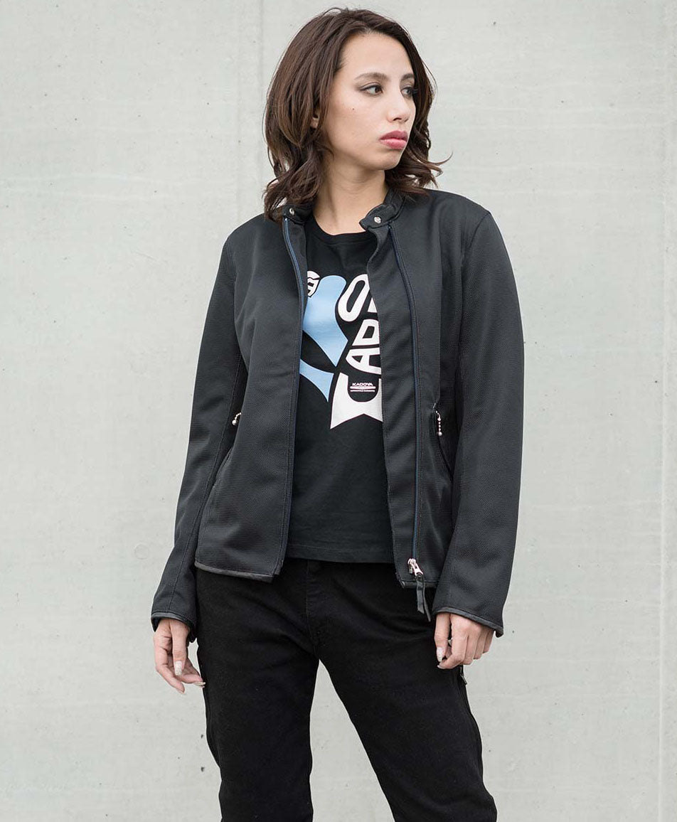 165cm 49kg サイズWM Tシャツ着用