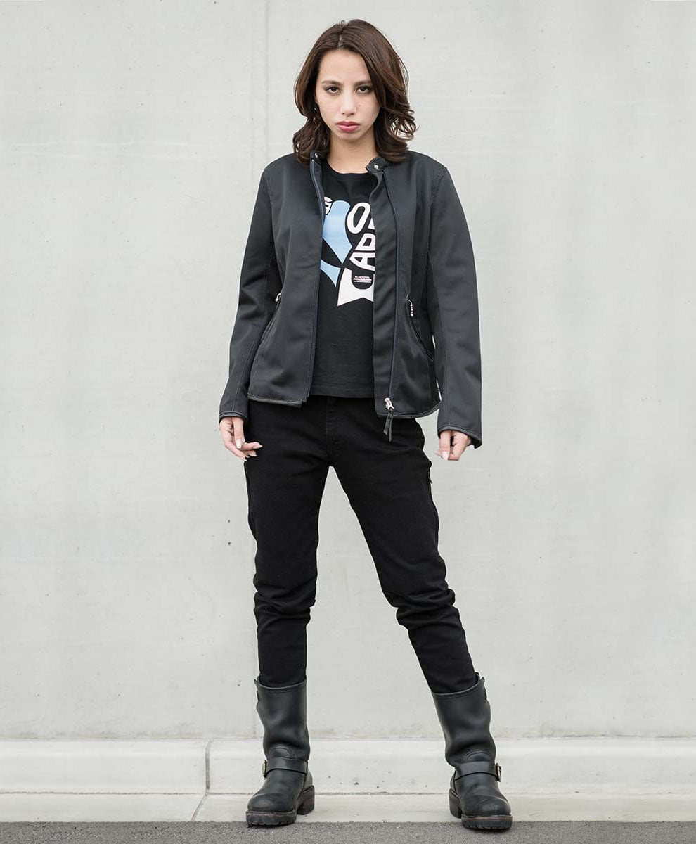 165cm 49kg サイズWM Tシャツ着用