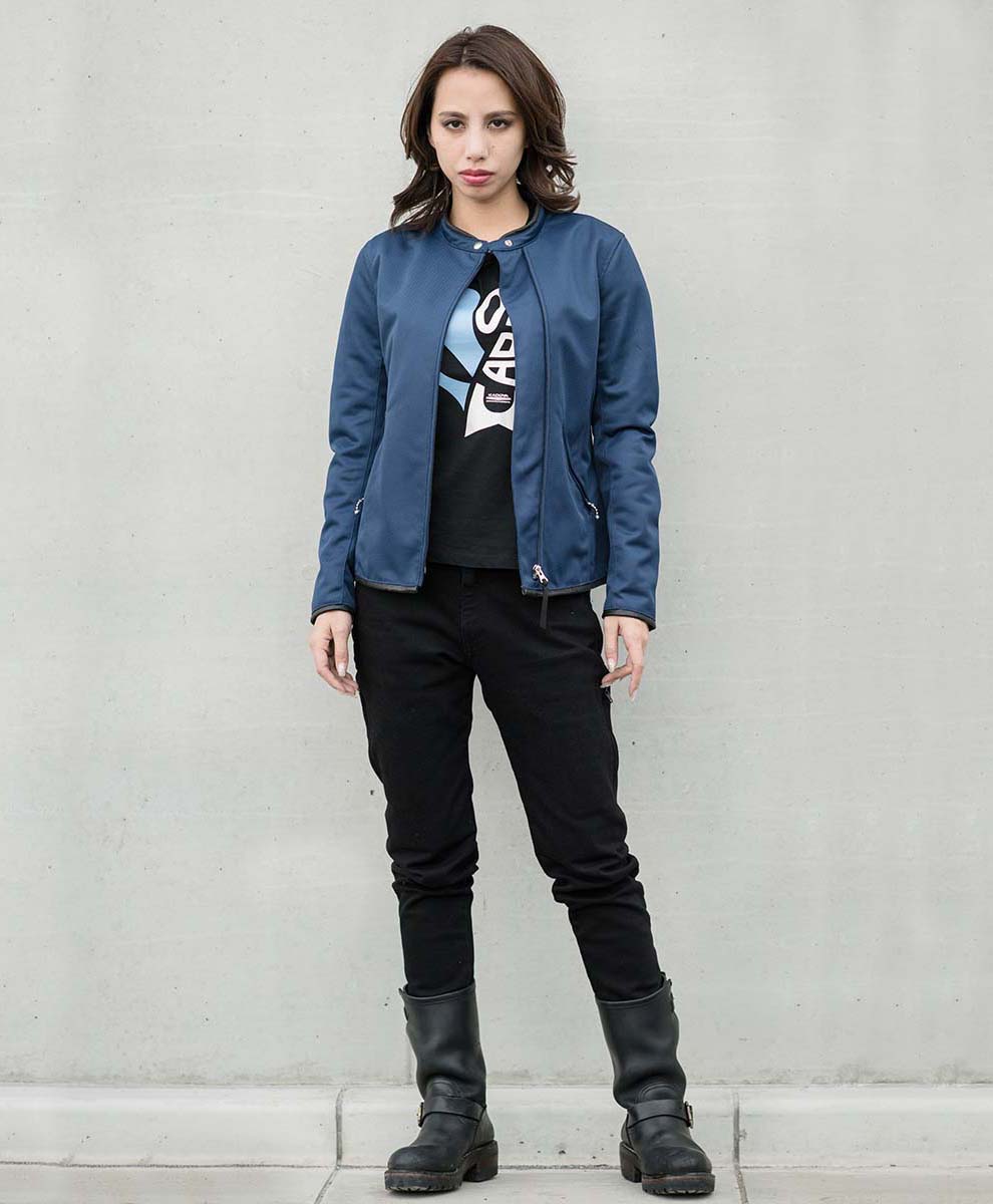 165cm 49kg サイズWM Tシャツ着用