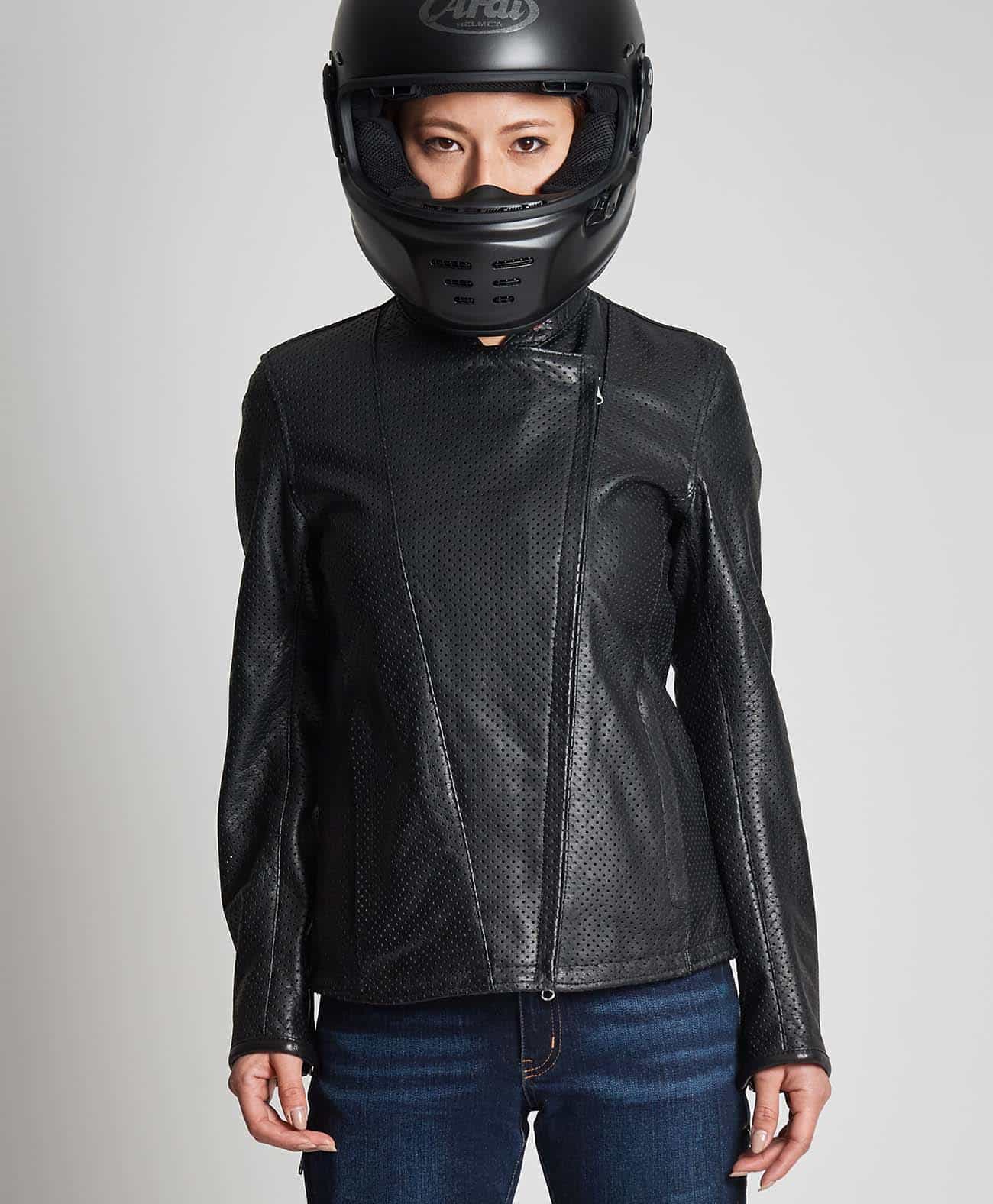 159cm 48kg サイズWM Tシャツ着用