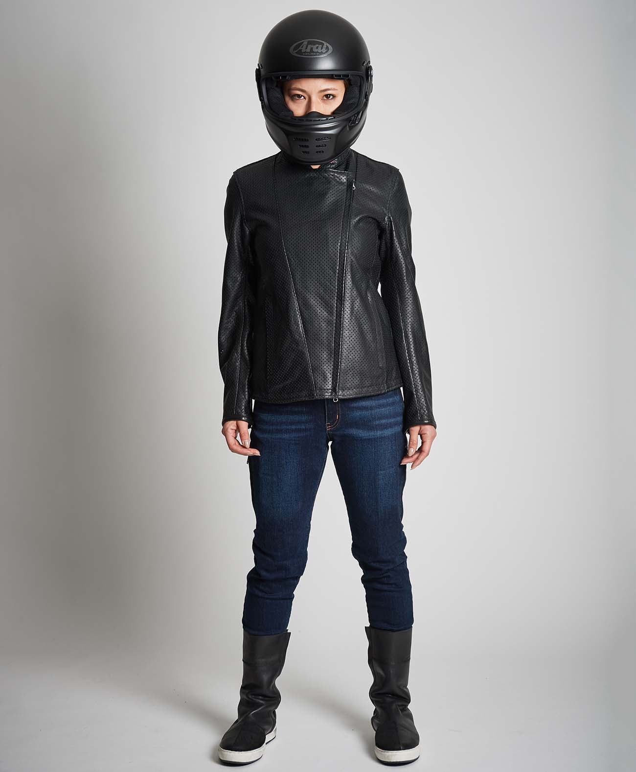 159cm 48kg サイズWM Tシャツ着用