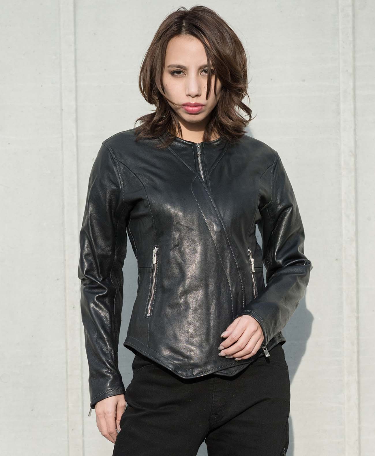 165cm 49kg サイズS Tシャツ着用