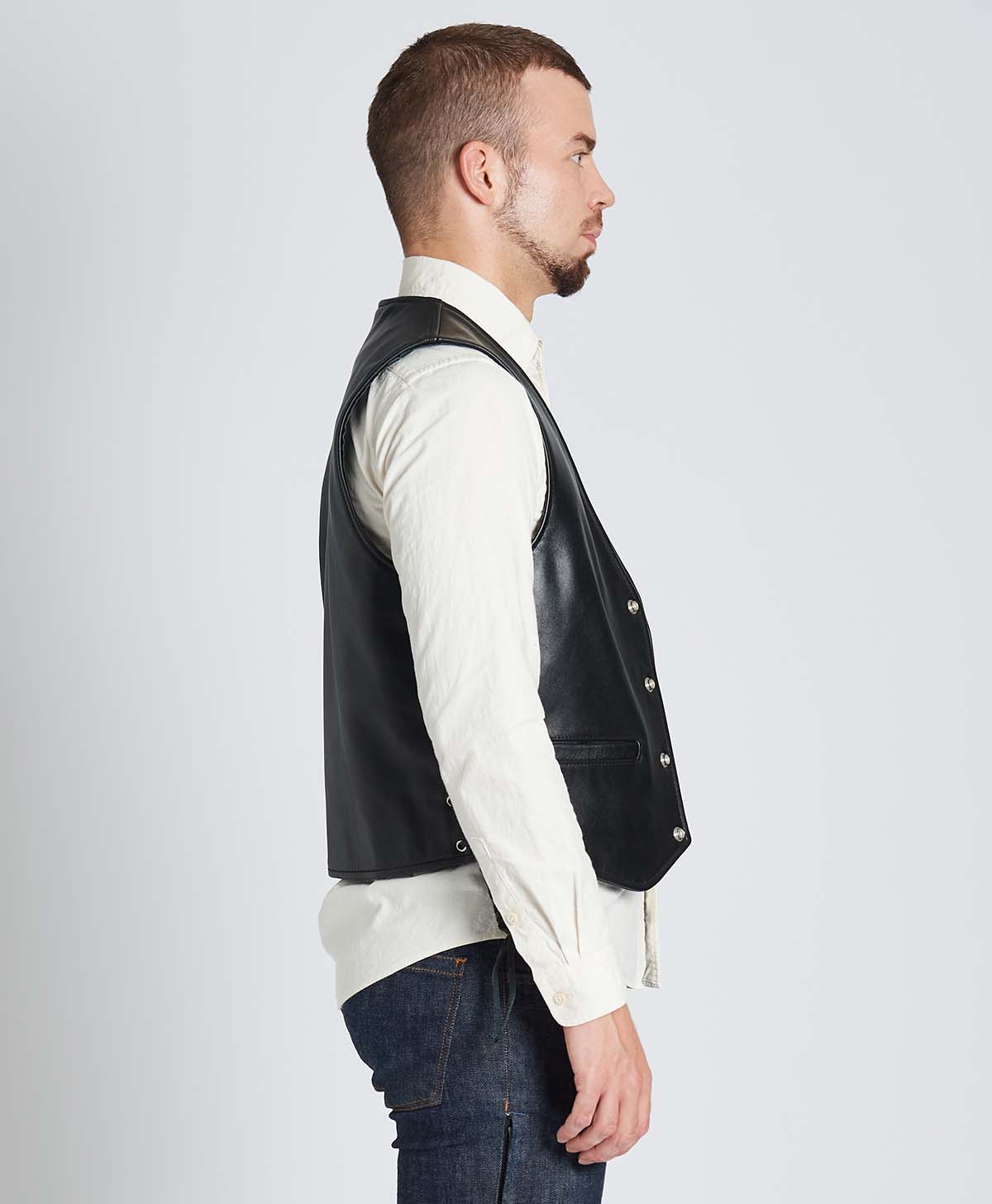 BUTTON DOWN VEST / ブラック