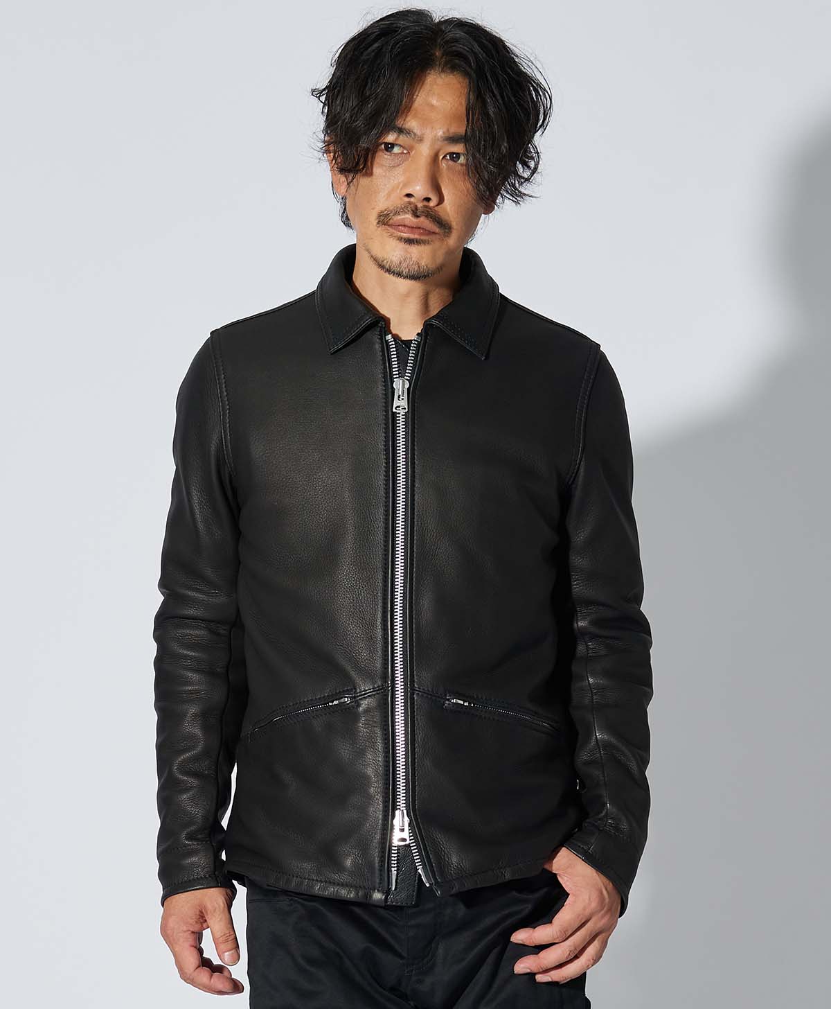 173cm 62kg サイズL Tシャツ着用