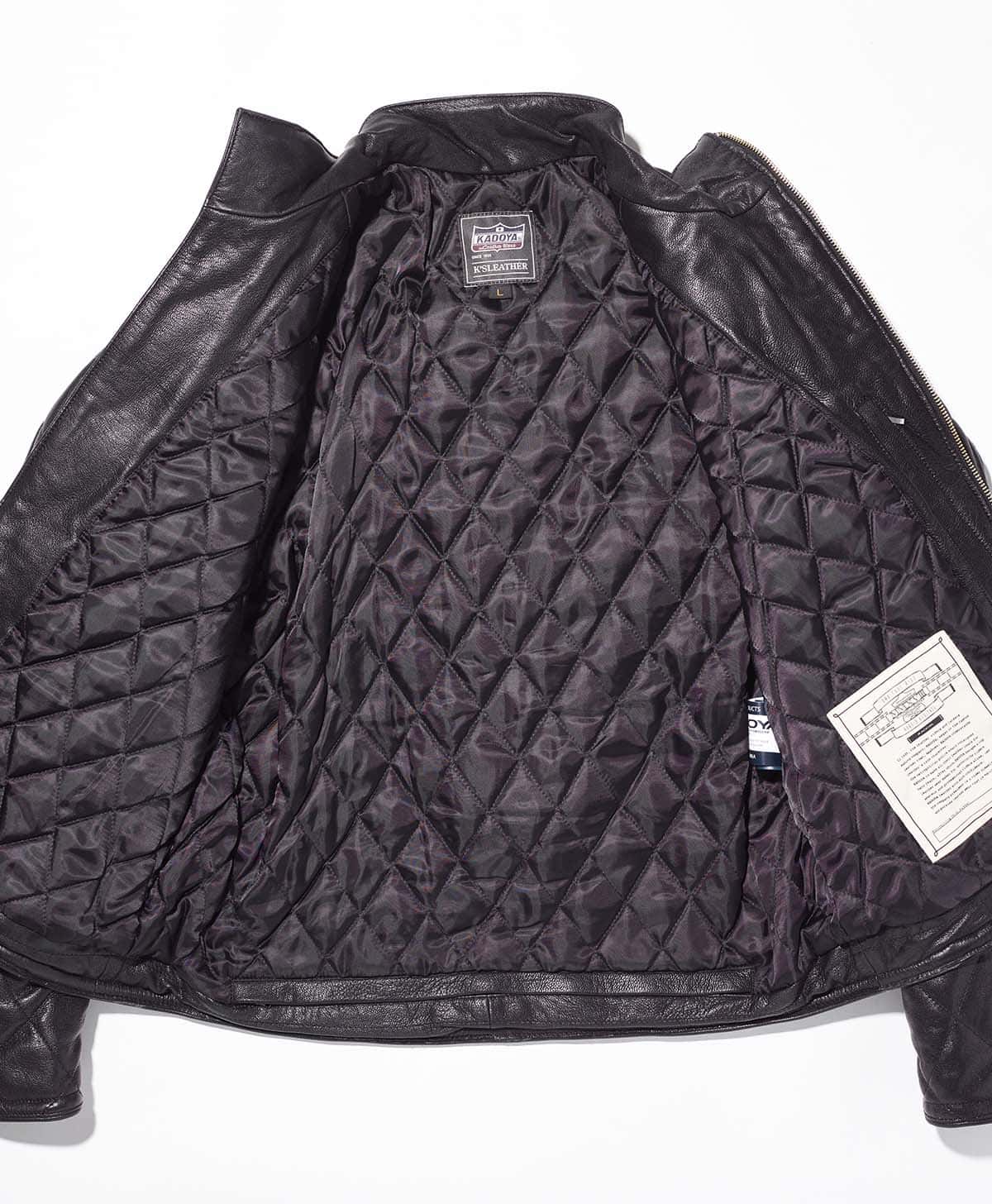 裏地にも中綿入りのキルティング裏地を採用。保温性を高める仕様に