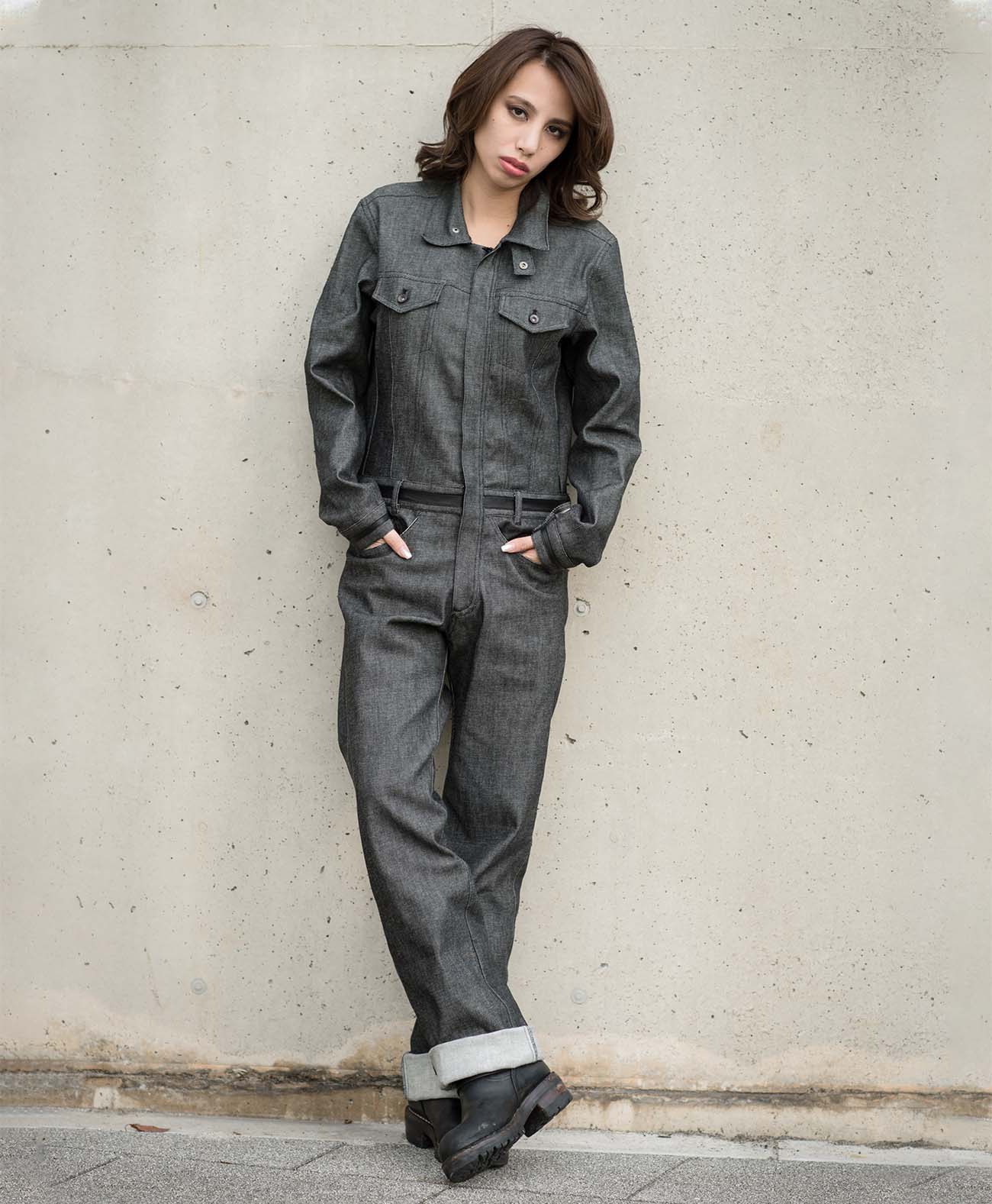165cm 49kg サイズL Tシャツ着用