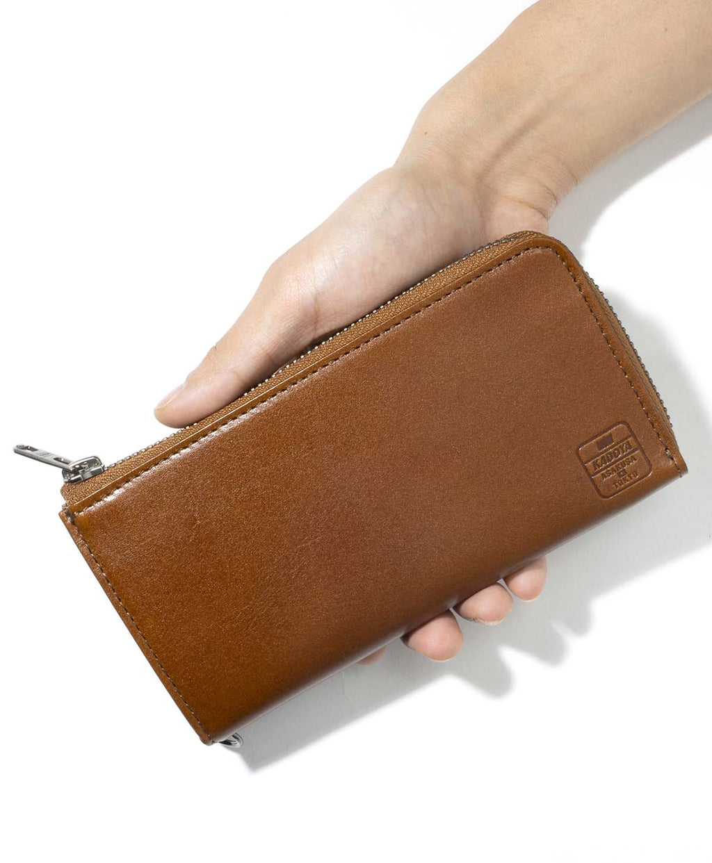 L ZIP COMPACT WALLET / ブラウン – カドヤ公式オンラインショップ