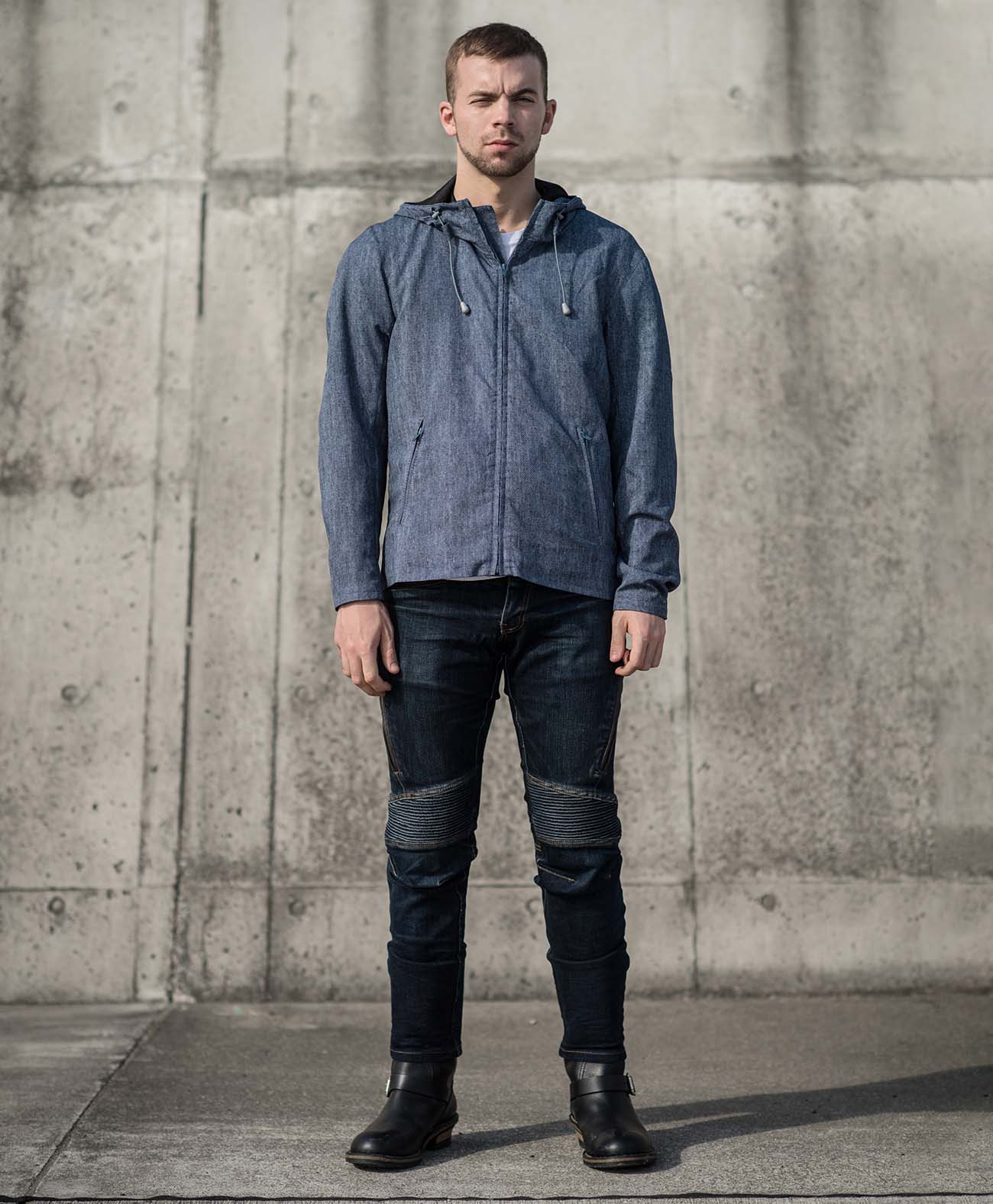 176cm 72kg サイズL Tシャツ着用