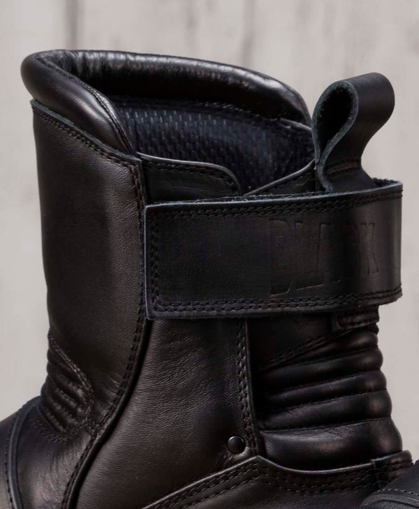 black ankle / black